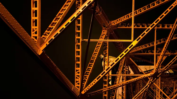 Cover image — photo by Alain Pham